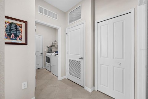 House in Punta Gorda, Florida 2 bedrooms, 144.93 sq.m. № 2396351 - photo 28
