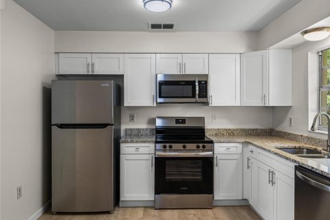 Casa en venta en Dade City, Florida, 3 dormitorios, 95.32 m2 № 1916002 - foto 14