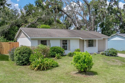 Casa en venta en Dade City, Florida, 3 dormitorios, 95.32 m2 № 1916002 - foto 1