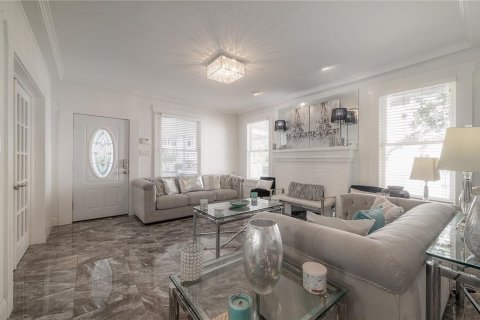 Купить виллу или дом в Тампа, Флорида 6 комнат, 201.04м2, № 2149052 - фото 6