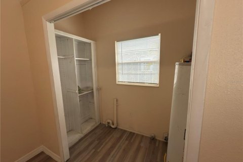 House in Tampa, Florida 3 bedrooms, 109.25 sq.m. № 1908888 - photo 12