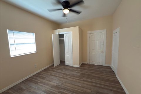 House in Tampa, Florida 3 bedrooms, 109.25 sq.m. № 1908888 - photo 18