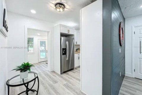 Casa en alquiler en Orlando, Florida, 4 dormitorios, 131.55 m2 № 2007161 - foto 12