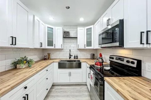 Casa en alquiler en Orlando, Florida, 4 dormitorios, 131.55 m2 № 2007161 - foto 6