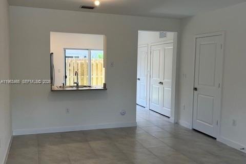 Adosado en alquiler en Florida City, Florida, 2 dormitorios, 112.23 m2 № 2025320 - foto 7