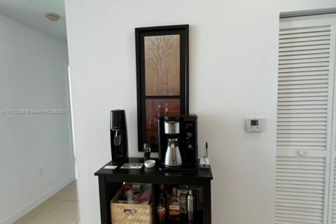 Condominio en venta en Miami, Florida, 2 dormitorios, 94.11 m2 № 1794385 - foto 15