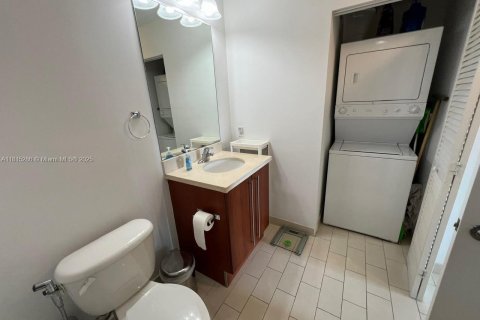 Condominio en venta en Miami, Florida, 2 dormitorios, 94.11 m2 № 1794385 - foto 23