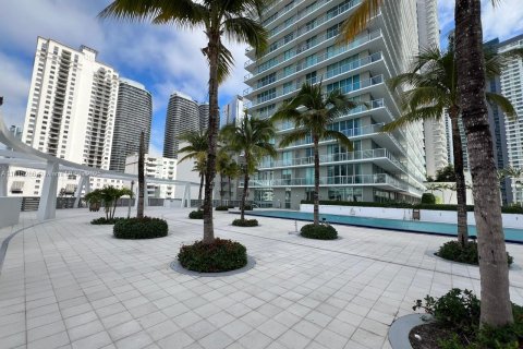 Condominio en venta en Miami, Florida, 2 dormitorios, 94.11 m2 № 1794385 - foto 2