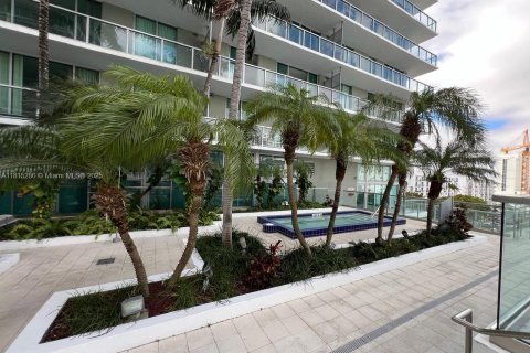 Condominio en venta en Miami, Florida, 2 dormitorios, 94.11 m2 № 1794385 - foto 1
