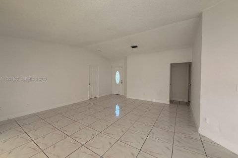 Casa en venta en Miramar, Florida, 2 dormitorios, 133.59 m2 № 1984669 - foto 2