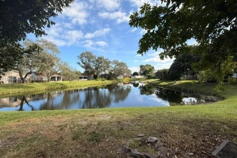 Casa en venta en Miramar, Florida, 2 dormitorios, 133.59 m2 № 1984669 - foto 22