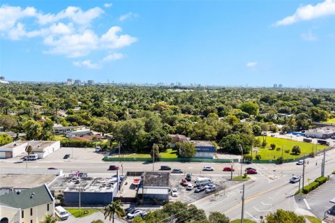 Immobilier commercial à vendre à Miami, Floride № 2081768 - photo 6