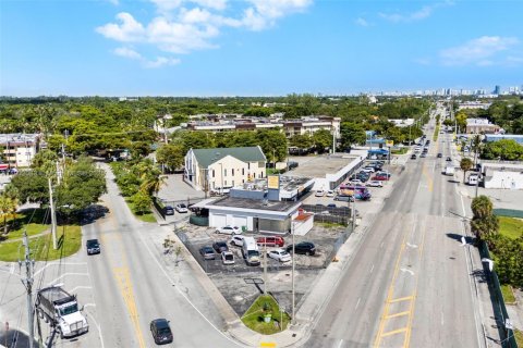 Immobilier commercial à vendre à Miami, Floride № 2081768 - photo 8