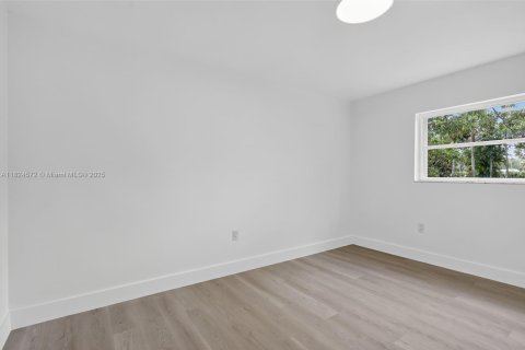 House in Pembroke Pines, Florida 4 bedrooms, 173.26 sq.m. № 1805936 - photo 23