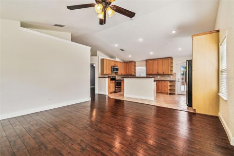 House in Odessa, Florida 3 bedrooms, 166.11 sq.m. № 1879414 - photo 6