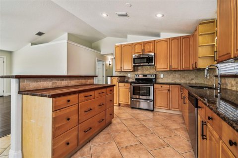 House in Odessa, Florida 3 bedrooms, 166.11 sq.m. № 1879414 - photo 12