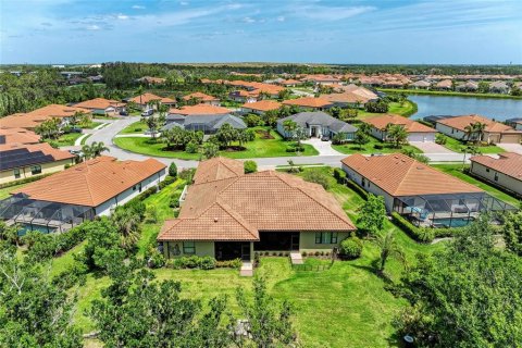 Купить виллу или дом в Брейдентон, Флорида 8 комнат, 292.74м2, № 1651239 - фото 3