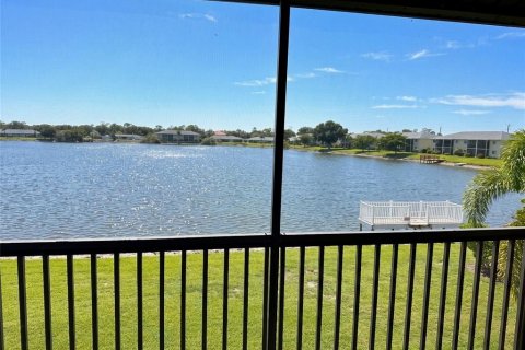 Condo in Punta Gorda, Florida, 2 bedrooms  № 2379258 - photo 20