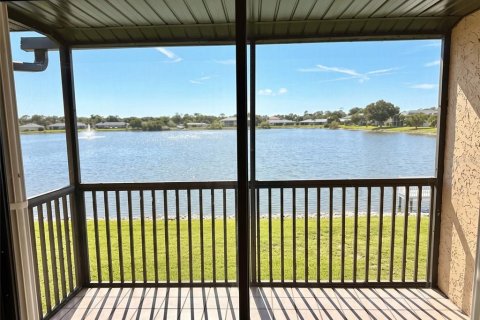 Condo in Punta Gorda, Florida, 2 bedrooms  № 2379258 - photo 18
