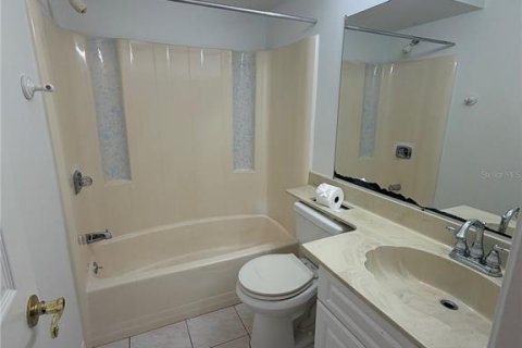 Condo in Punta Gorda, Florida, 2 bedrooms  № 2379258 - photo 10