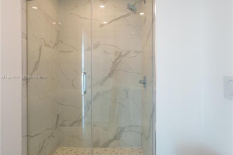 Снять в аренду квартиру в Майами-Бич, Флорида 1 спальня, 62.24м2, № 1998776 - фото 15