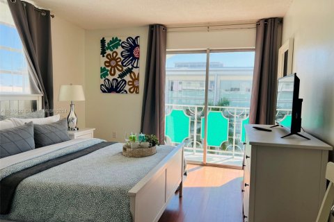 Condominio en venta en Miami Beach, Florida, 1 dormitorio, 62.43 m2 № 1859394 - foto 16