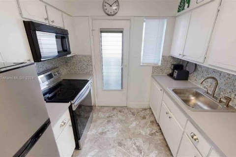 Condominio en venta en Miami Beach, Florida, 1 dormitorio, 62.43 m2 № 1859394 - foto 22