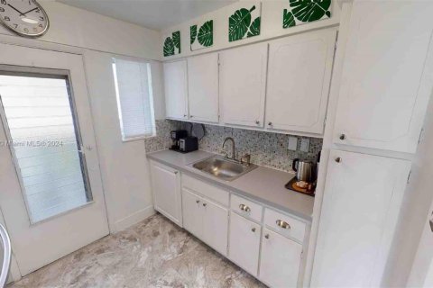 Condominio en venta en Miami Beach, Florida, 1 dormitorio, 62.43 m2 № 1859394 - foto 25