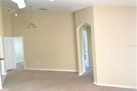 House in Kissimmee, Florida 3 bedrooms, 185.25 sq.m. № 2231808 - photo 14