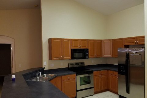 House in Kissimmee, Florida 3 bedrooms, 185.25 sq.m. № 2231808 - photo 6