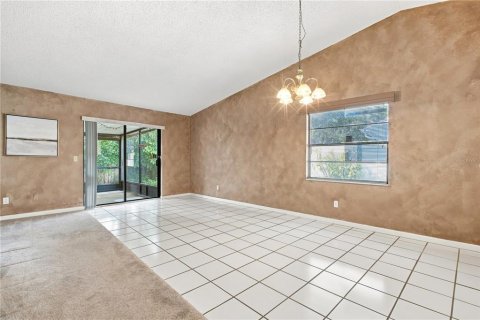House in Tampa, Florida 3 bedrooms, 159.61 sq.m. № 2337329 - photo 7