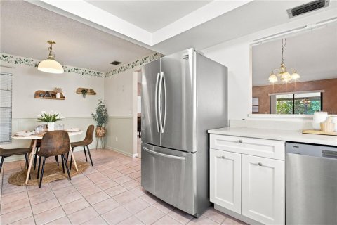 House in Tampa, Florida 3 bedrooms, 159.61 sq.m. № 2337329 - photo 18