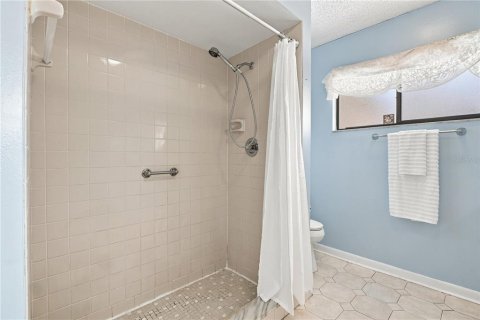 House in Tampa, Florida 3 bedrooms, 159.61 sq.m. № 2337329 - photo 23