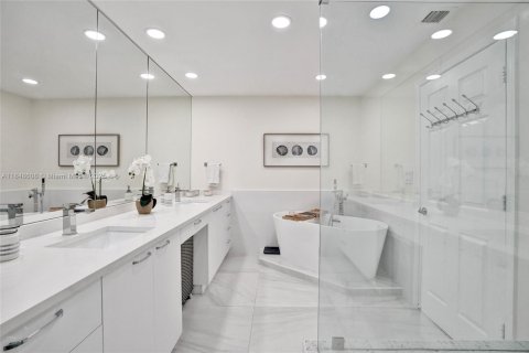 Купить кондоминиум в Авентура, Флорида 3 спальни, 180.69м2, № 1937027 - фото 27
