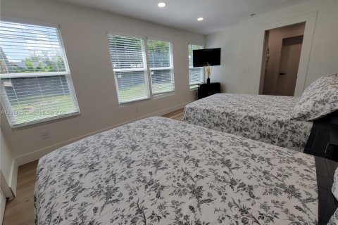 Casa en alquiler en North Palm Beach, Florida, 4 dormitorios, 176.61 m2 № 2074553 - foto 14