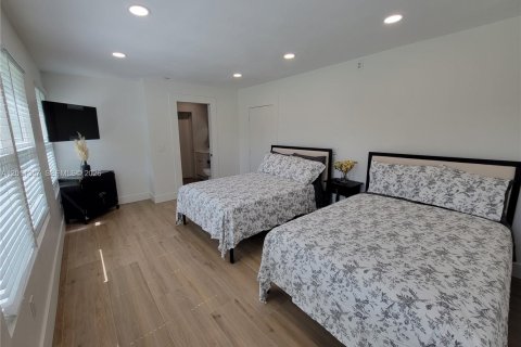 Casa en alquiler en North Palm Beach, Florida, 4 dormitorios, 176.61 m2 № 2074553 - foto 12