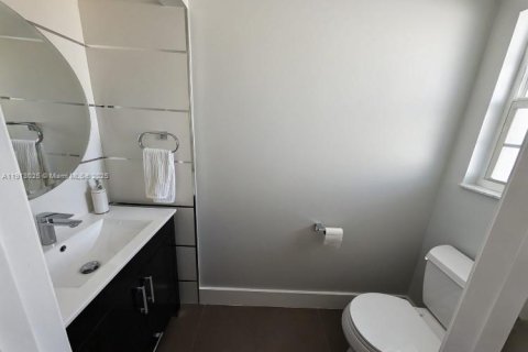 Купить таунхаус в Бока-Ратон, Флорида 3 спальни, 148.92м2, № 1971210 - фото 26