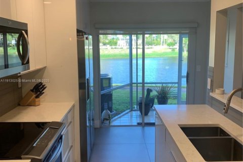 Купить таунхаус в Бока-Ратон, Флорида 3 спальни, 148.92м2, № 1971210 - фото 14