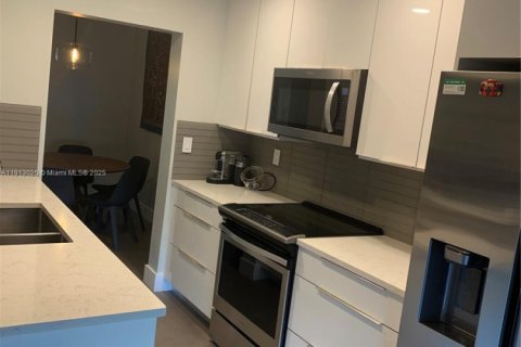 Купить таунхаус в Бока-Ратон, Флорида 3 спальни, 148.92м2, № 1971210 - фото 13