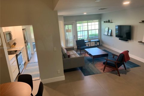 Купить таунхаус в Бока-Ратон, Флорида 3 спальни, 148.92м2, № 1971210 - фото 16