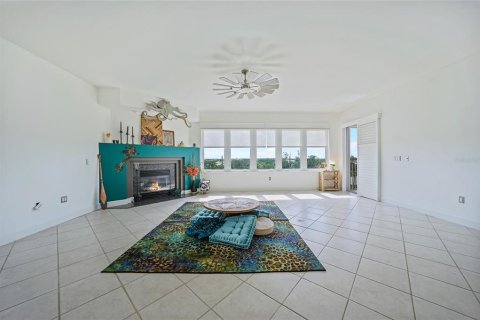 Condo in Englewood, Florida, 2 bedrooms  № 1765807 - photo 14