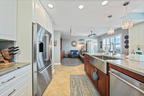 Condo in Englewood, Florida, 2 bedrooms  № 1765807 - photo 7