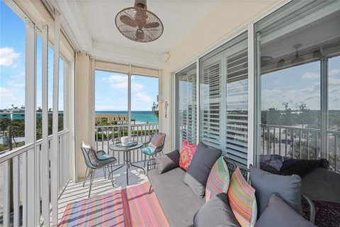 Condo in Englewood, Florida, 2 bedrooms  № 1765807 - photo 24