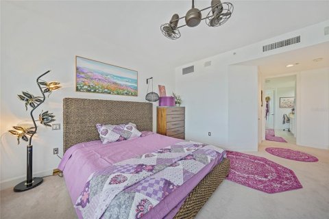 Condo in Englewood, Florida, 2 bedrooms  № 1765807 - photo 20