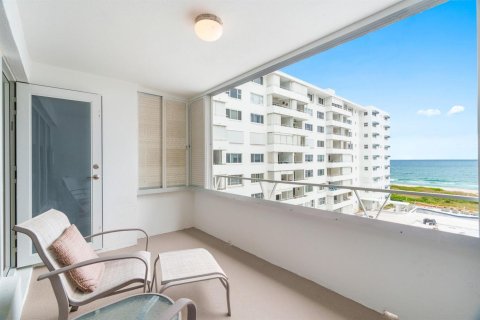 Copropriété à vendre à Pompano Beach, Floride: 2 chambres, 93.09 m2 № 2182345 - photo 25