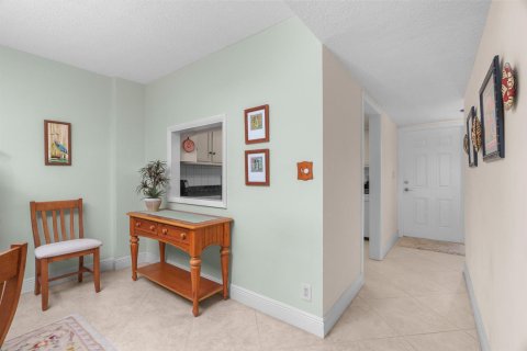 Copropriété à vendre à Pompano Beach, Floride: 2 chambres, 93.09 m2 № 2182345 - photo 14