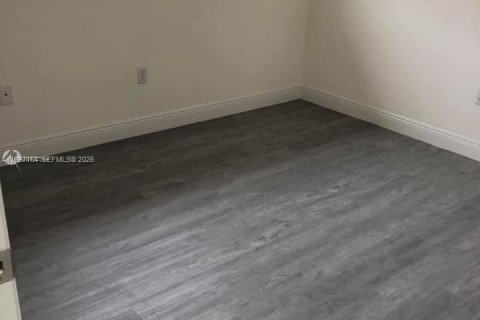 Снять в аренду таунхаус в Хайалиа, Флорида 2 спальни, 89.19м2, № 2059037 - фото 20