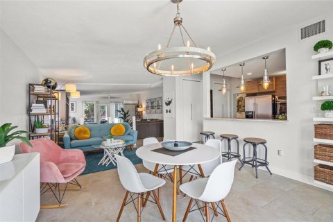 Casa en alquiler en Sarasota, Florida, 2 dormitorios, 138.61 m2 № 2204370 - foto 5