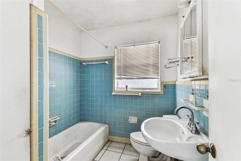 Casa en venta en Tampa, Florida, 2 dormitorios, 83.8 m2 № 1905106 - foto 16