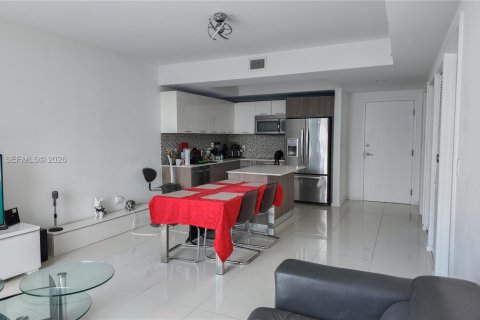 Copropriété à vendre à Doral, Floride: 1 chambre, 64.85 m2 № 2041876 - photo 6